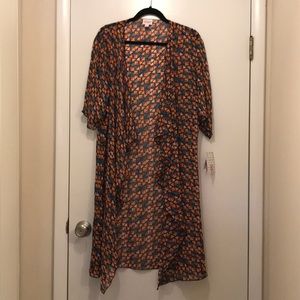 Lularoe Shirley, M, BNWT, geometric pattern